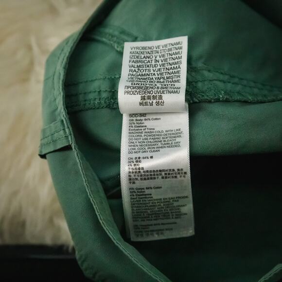 Marmot Size 6 Green Button Zip Convertible Roll Hem Active Outdoor Nylon Pants - Picture 9 of 10